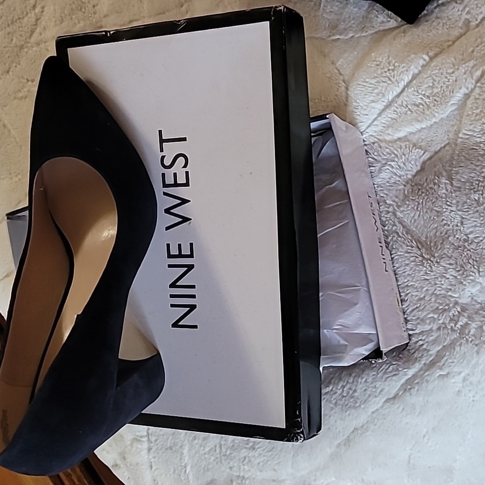 Womens Nine West heels